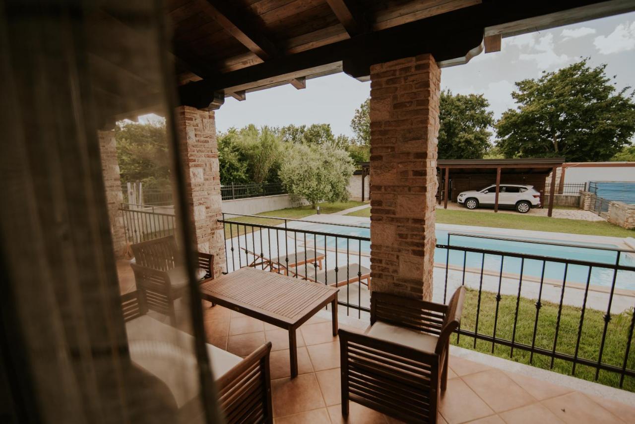 Villa Daisy Tar-Vabriga ภายนอก รูปภาพ