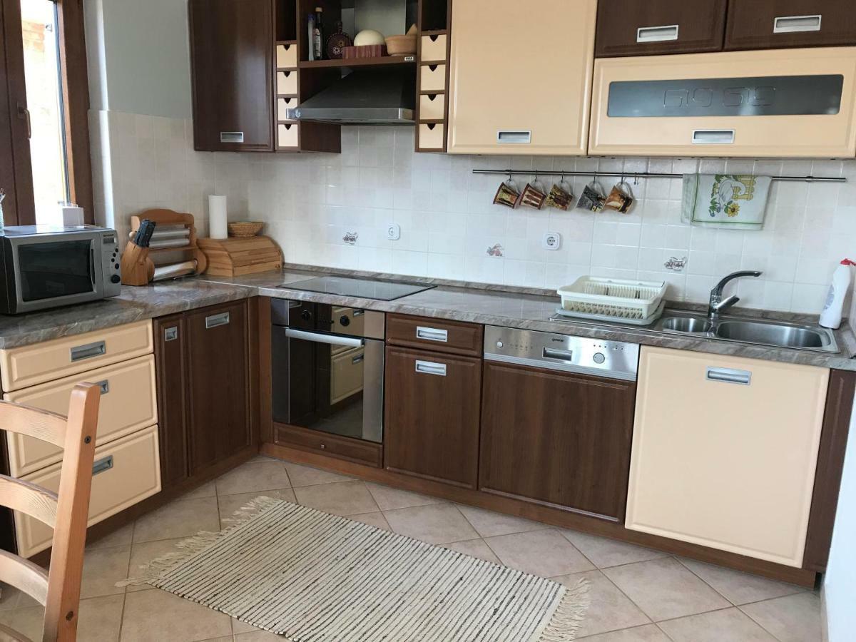 Villa Daisy Tar-Vabriga ภายนอก รูปภาพ